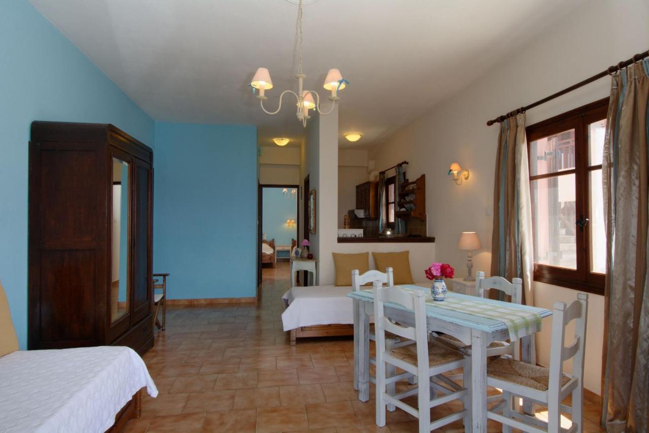 Iro Family Apartments Pelion 莱福卡斯特龙 外观 照片
