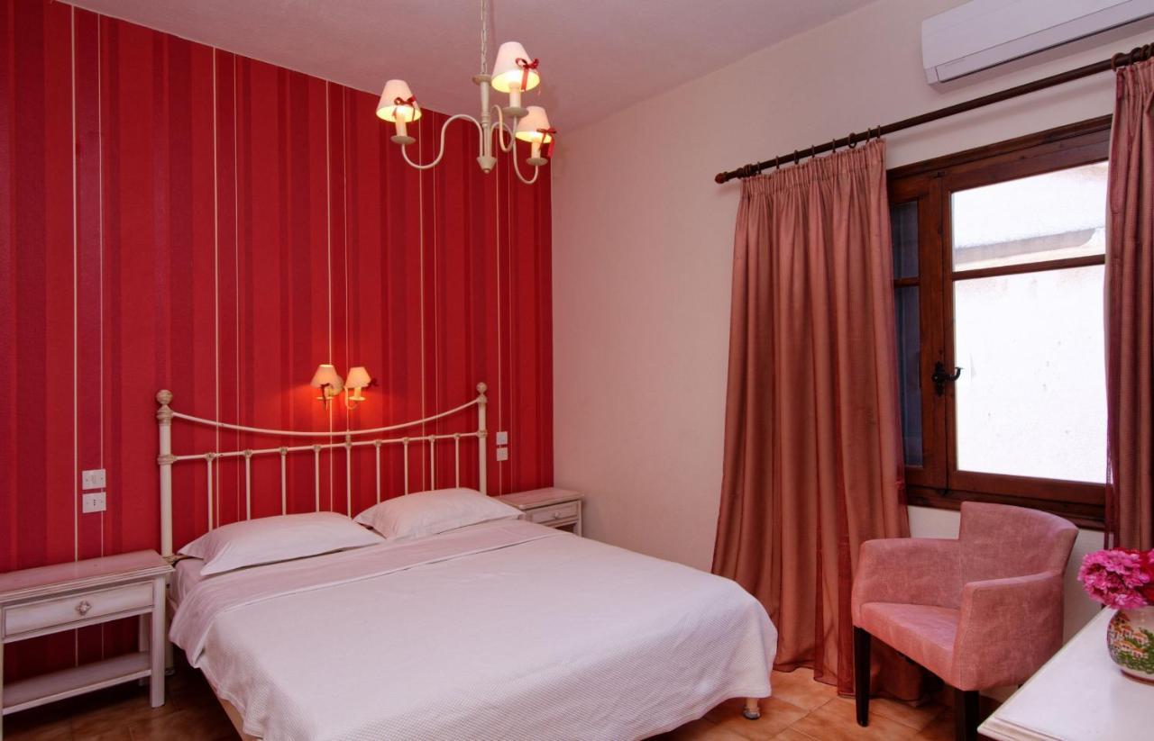 Iro Family Apartments Pelion 莱福卡斯特龙 外观 照片
